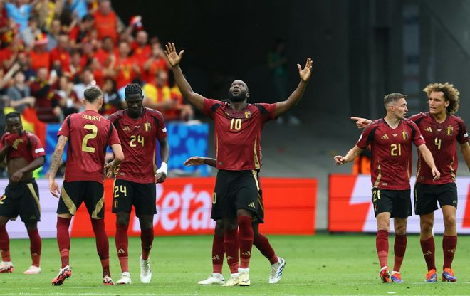 罗马尼亚不敌瑞典,葡萄牙晋级的简单介绍 罗马尼亚不敌瑞典,葡萄牙晋级的简单介绍