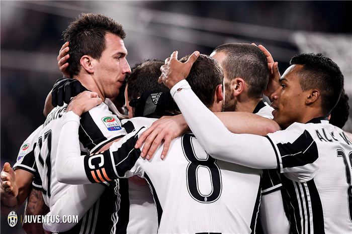 米兰真人-曼联逼平尤文，英超意甲强强对话以平局结束的简单介绍