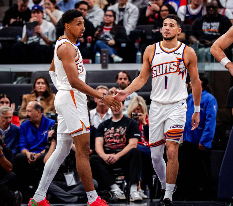 关于伦纳德独揽30+10，快船大胜太阳的信息